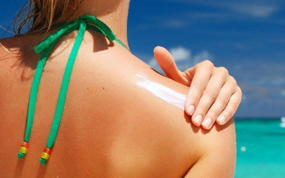 Cum poti trata pielea arsa de soare